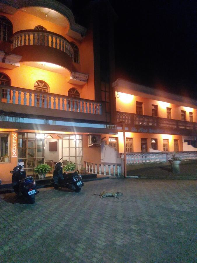 Hotel Palm Grove Cavelossim Exterior foto