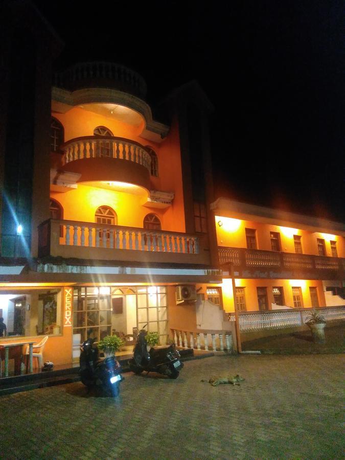 Hotel Palm Grove Cavelossim Exterior foto